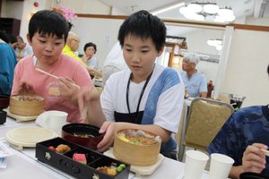 ３昼食１.JPG
