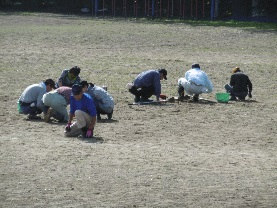 船形コロニー奉仕作業１.JPG