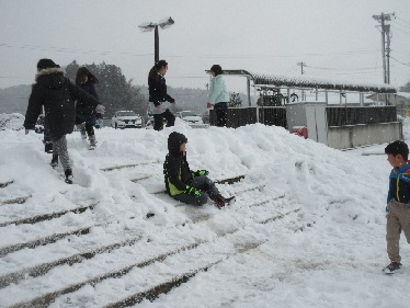 雪遊び２.JPG